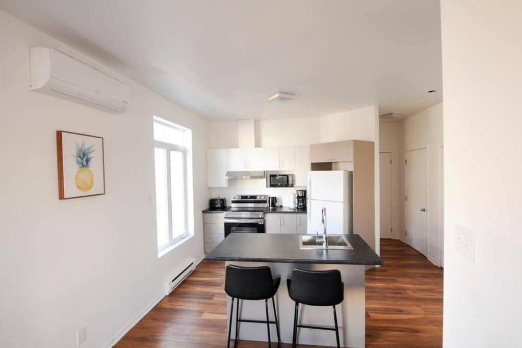 The 1810 - Spacious With Balcony - North Of Quebec Екстериор снимка