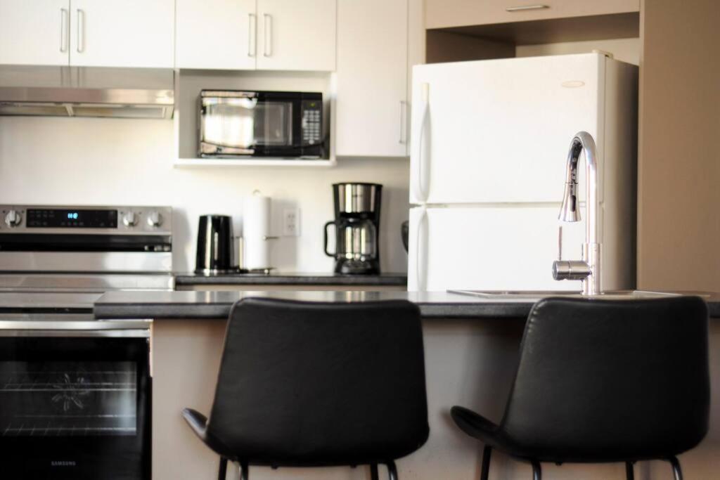 The 1810 - Spacious With Balcony - North Of Quebec Екстериор снимка